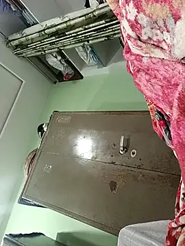 PVNRAO0831 online show from October 18, 2025, 3:57 pm