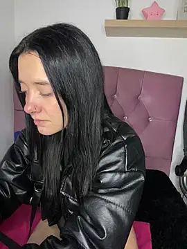 Snapshot of Isabella_21x chatting on February 14, 2025, 3:36 pm Isabella 21x online show from February 14, 2025, 3:36 pm