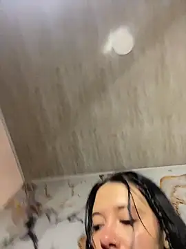 Snapshot of Isabella_21x chatting on September 10, 2025, 12:49 pm Isabella 21x online show from September 10, 2025, 12:49 pm