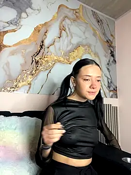 Snapshot of Isabella_21x chatting on September 11, 2025, 12:38 pm Isabella 21x online show from September 11, 2025, 12:38 pm