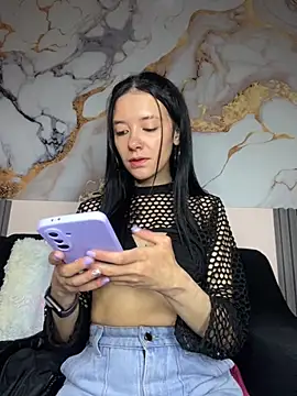 Snapshot of Isabella_21x chatting on September 25, 2025, 12:31 pm Isabella 21x online show from September 25, 2025, 12:31 pm