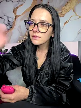 Snapshot of Isabella_21x chatting on October 11, 2025, 12:26 pm Isabella 21x online show from October 11, 2025, 12:26 pm