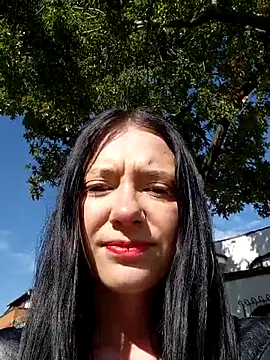 Snapshot of Isabella_21x chatting on October 24, 2025, 1:07 pm Isabella 21x online show from October 24, 2025, 1:07 pm