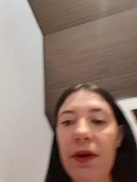 Snapshot of Isabella_21x chatting on December 2, 2025, 12:43 pm Isabella 21x online show from December 2, 2025, 12:43 pm