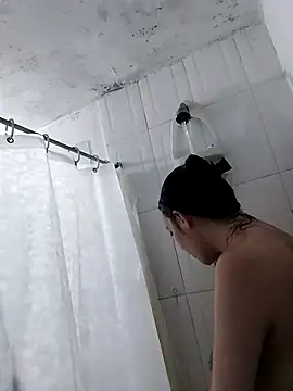 Snapshot of Isabella_21x chatting on February 20, 2026, 11:43 am Isabella 21x online show from February 20, 2026, 11:43 am