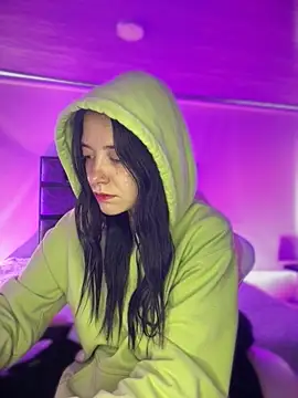 Snapshot of Isabella_21x chatting on March 3, 2026, 1:06 pm Isabella 21x online show from March 3, 2026, 1:06 pm