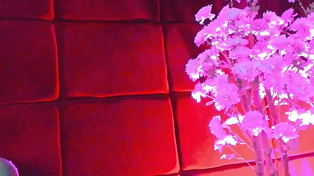 Alexxa online show from October 14, 2025, 6:03 am