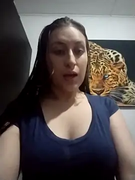 dulccemaria24 online show from November 23, 2025, 7:24 pm