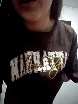 dulccemaria24 online show from February 15, 2026, 1:41 pm