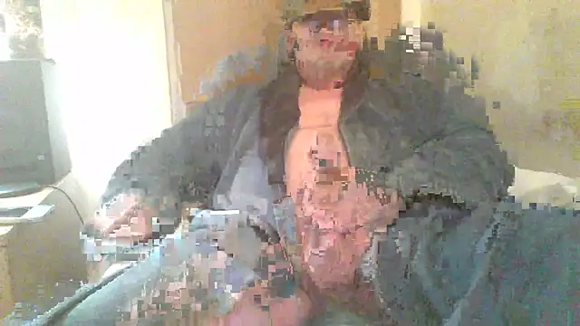 Snapshot of oldenglishguy chatting on February 17, 2026, 8:26 pm oldenglishguy online show from February 17, 2026, 8:26 pm