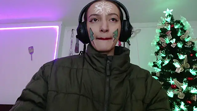 Eloise-brown online show from December 17, 2024, 2:44 am