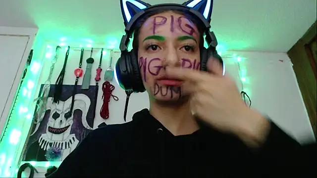 Eloise-brown online show from March 14, 2025, 11:32 pm