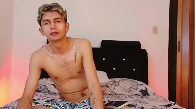 Jack lover1724 online show from May 18, 2026, 4:07 am