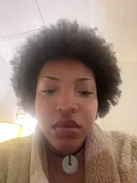 KimiAqua online show from February 21, 2026, 12:39 pm