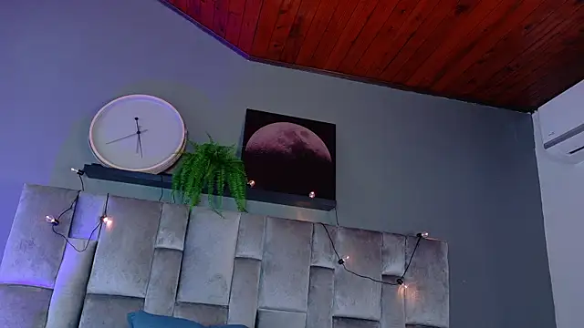 AmyPalmmer online show from December 14, 2025, 11:59 am