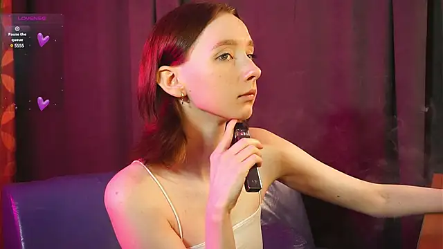 LimaLexxx online show from December 15, 2024, 6:04 pm