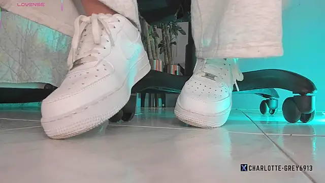 Snapshot of charlotte__grey chatting on January 13, 2026, 8:03 pm charlotte grey online show from January 13, 2026, 8:03 pm