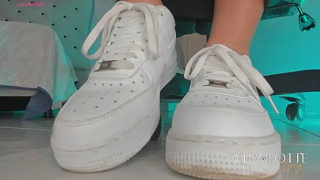 Snapshot of charlotte__grey chatting on January 16, 2026, 8:02 pm charlotte grey online show from January 16, 2026, 8:02 pm