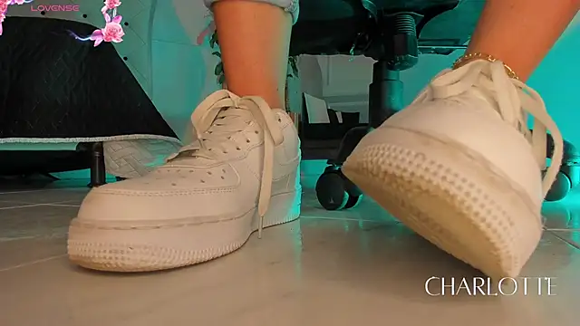 Snapshot of charlotte__grey chatting on February 2, 2026, 7:45 pm charlotte grey online show from February 2, 2026, 7:45 pm