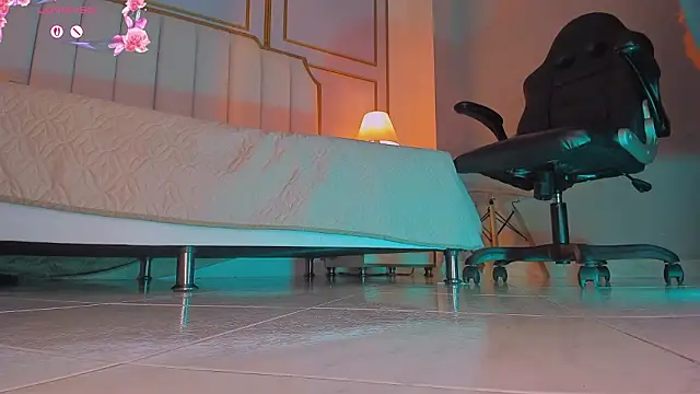 Snapshot of charlotte__grey chatting on February 14, 2026, 8:16 pm charlotte grey online show from February 14, 2026, 8:16 pm