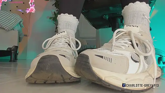 Snapshot of charlotte__grey chatting on February 17, 2026, 8:26 pm charlotte grey online show from February 17, 2026, 8:26 pm