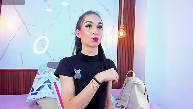 Mia thompson 19 online show from March 5, 2026, 7:43 pm