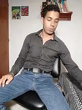 Snapshot of chero_95 chatting on November 23, 2025, 11:26 pm chero 95 online show from November 23, 2025, 11:26 pm