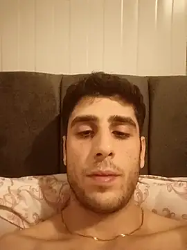 arenn1997 online show from February 13, 2026, 12:17 am