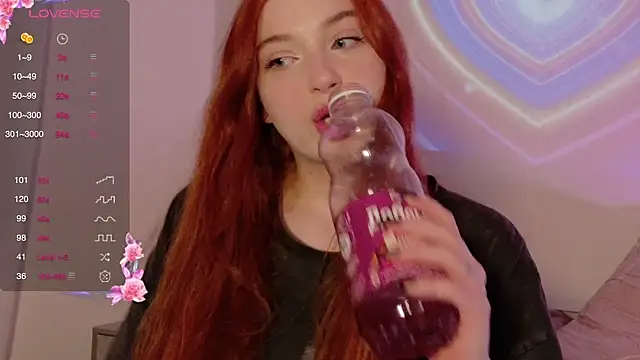 cinnabon girls online show from March 9, 2025, 8:10 pm