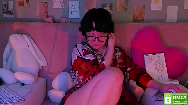 Snapshot of dreamgirllovee chatting on March 15, 2025, 3:29 am dreamgirllovee online show from March 15, 2025, 3:29 am