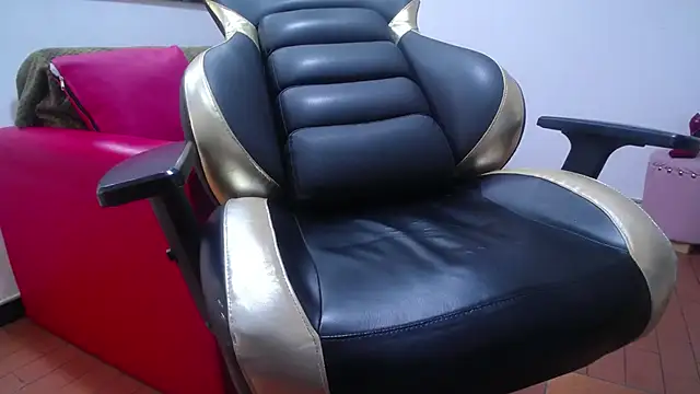 Snapshot of enderlis chatting on September 19, 2025, 2:51 pm enderlis online show from September 19, 2025, 2:51 pm