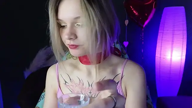 LitaBrom online show from February 14, 2025, 4:15 am