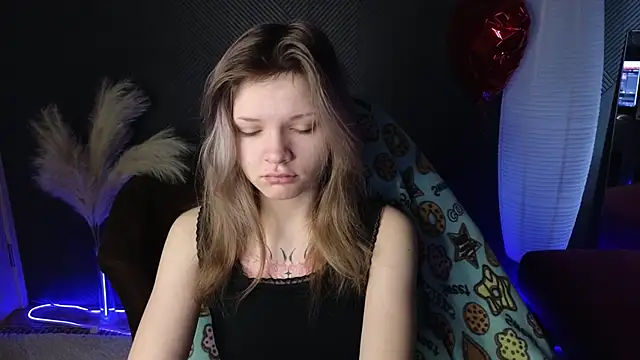 LitaBrom online show from March 15, 2025, 1:08 am