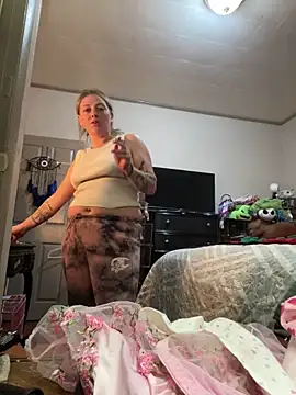 lezbean24 online show from February 5, 2026, 11:53 pm