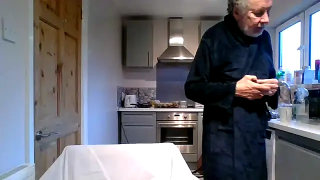 jimmybenido online show from February 26, 2025, 5:17 pm