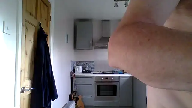 jimmybenido online show from September 28, 2025, 4:12 pm