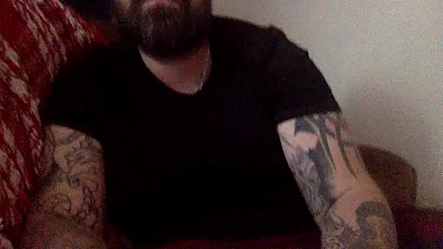 chubbycloudybottom online show from October 18, 2025, 3:46 pm