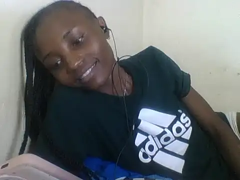 Snapshot of SexyNeedle22 chatting on March 12, 2025, 12:36 pm SexyNeedle22 online show from March 12, 2025, 12:36 pm