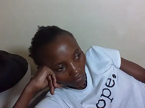 Snapshot of SexyNeedle22 chatting on October 6, 2025, 9:23 pm SexyNeedle22 online show from October 6, 2025, 9:23 pm