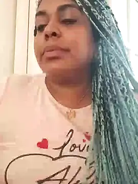 ELLA KELLY online show from January 29, 2025, 12:02 pm