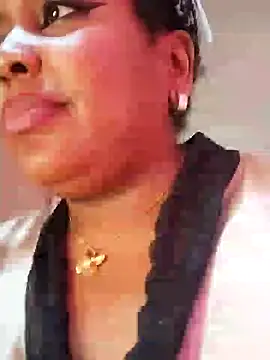 ELLA KELLY online show from February 7, 2025, 5:51 pm