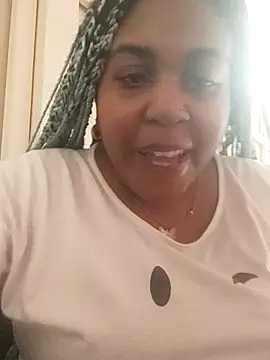 ELLA KELLY online show from March 4, 2025, 11:51 am