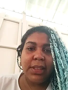 ELLA KELLY online show from March 17, 2025, 12:14 pm