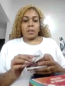 Snapshot of ELLA_KELLY chatting on January 17, 2026, 11:37 am ELLA KELLY online show from January 17, 2026, 11:37 am