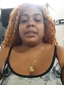 ELLA KELLY online show from April 17, 2026, 11:57 am