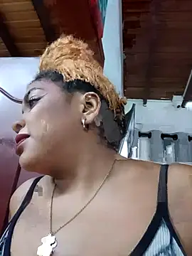 Snapshot of ELLA_KELLY chatting on April 28, 2026, 11:37 am ELLA KELLY online show from April 28, 2026, 11:37 am