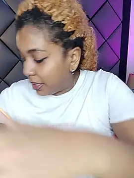 Snapshot of ELLA_KELLY chatting on May 15, 2026, 11:39 am ELLA KELLY online show from May 15, 2026, 11:39 am