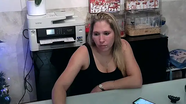 Chatonne69 online show from December 19, 2024, 10:42 pm