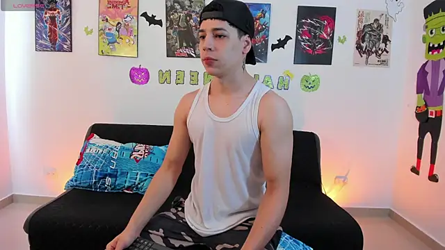 jonathanjoestar  online show from November 4, 2025, 2:05 pm