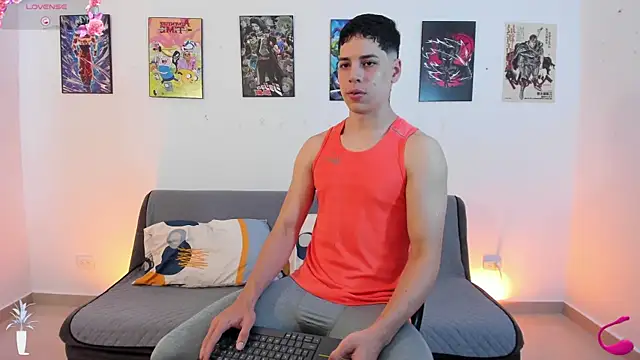 jonathanjoestar  online show from November 11, 2025, 9:04 pm